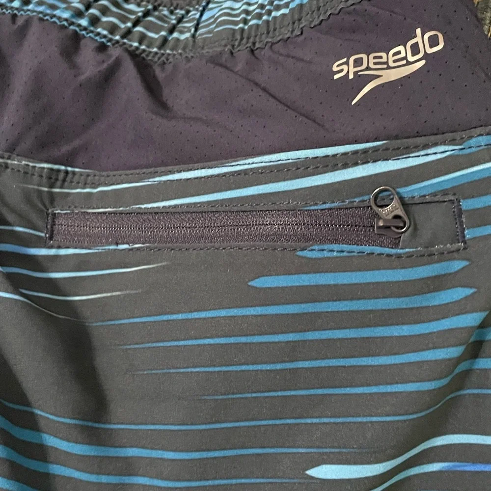 Speedo TechVolley Navy Blue Streaked Swim Trunks  Way Stretch UPF 50+ NEW XXL